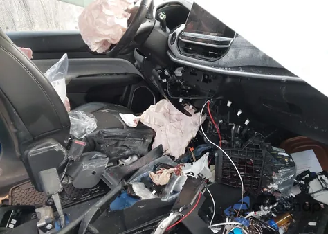 2022 Jeep Compass Latitude 4X4 z USA, uszkodzony, nr VIN 3C4NJDBB3NT169495